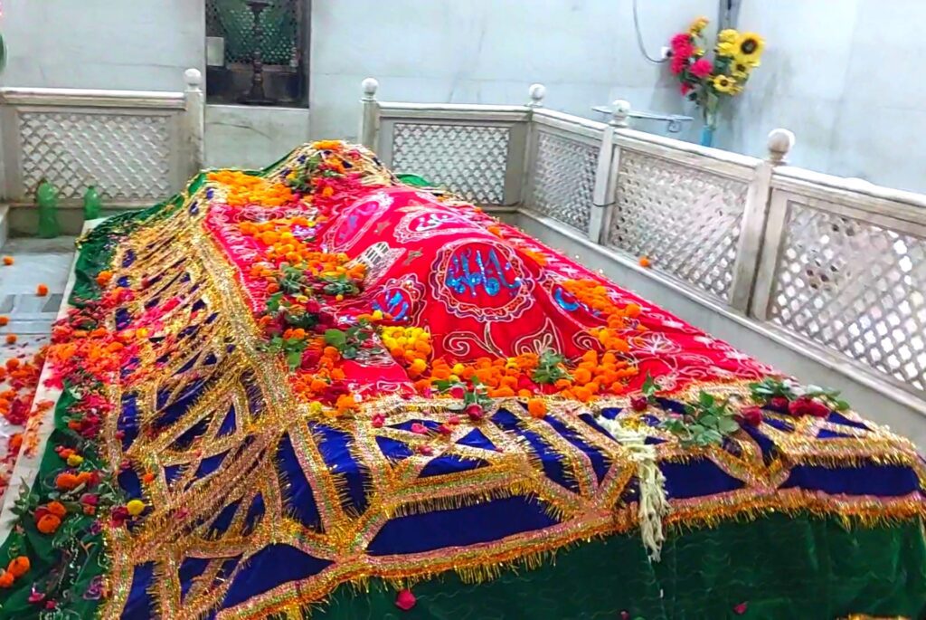 Hazrat Usman Akhi Sirajuddin (R.A) Ki Dargah Sharif Sadullapur Malda